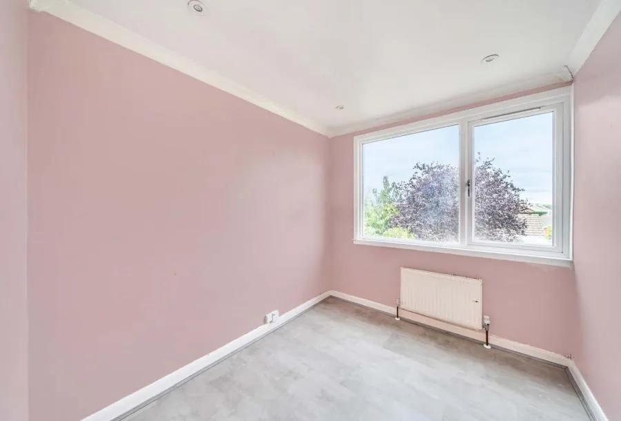 Hesters Way Lane, Cheltenham, GL51, photo 12