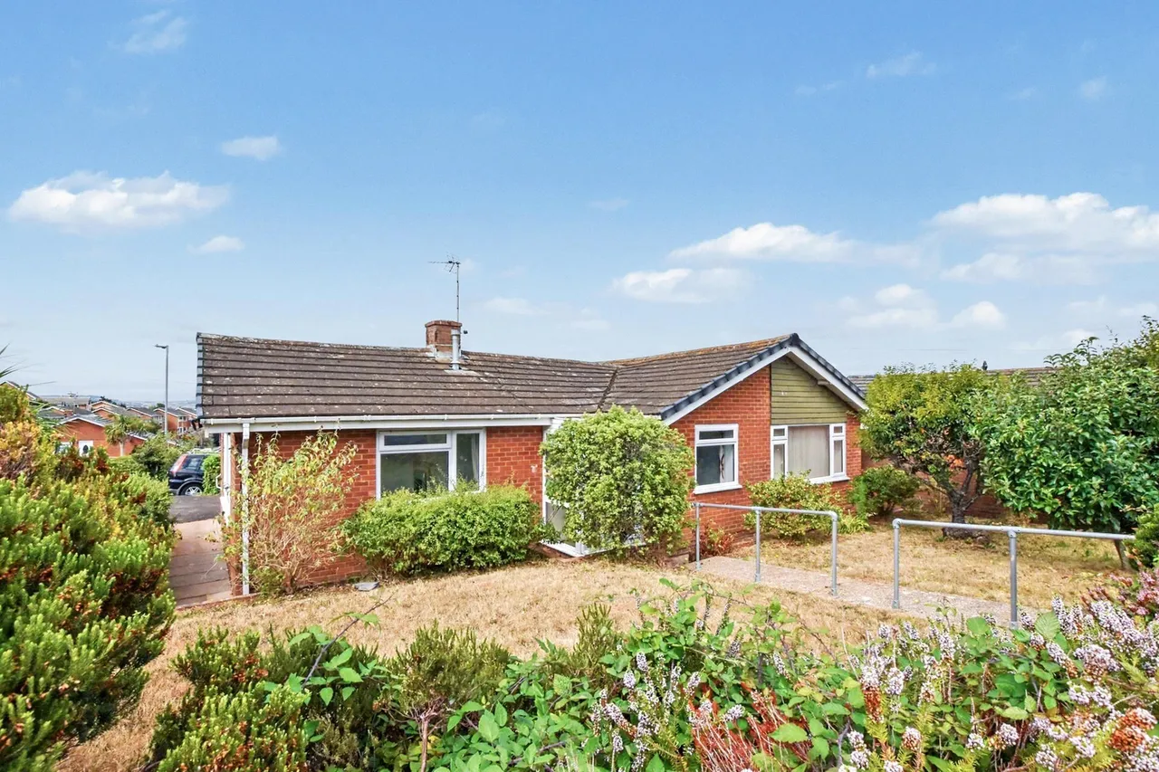3 bed property for sale — Anson Road, Exmouth, Devon, EX8