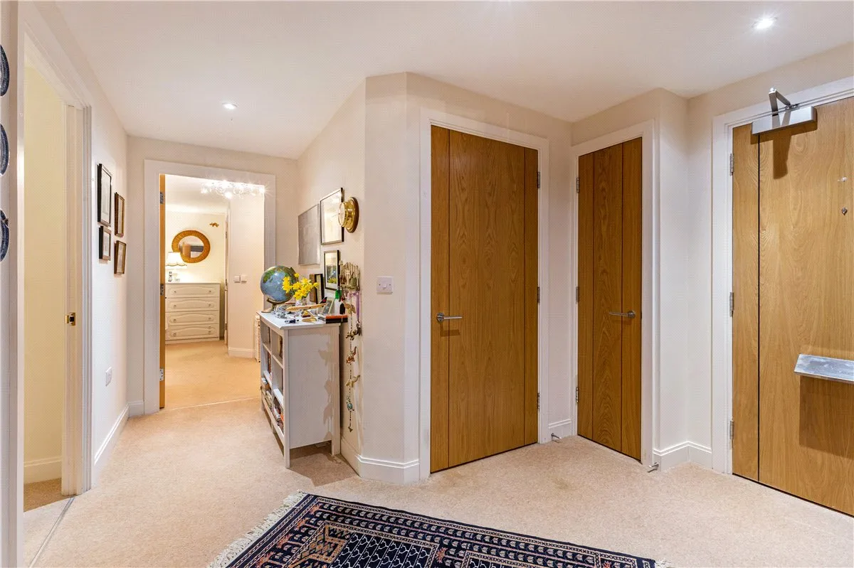 Granham Close, Marlborough, SN8, photo 6