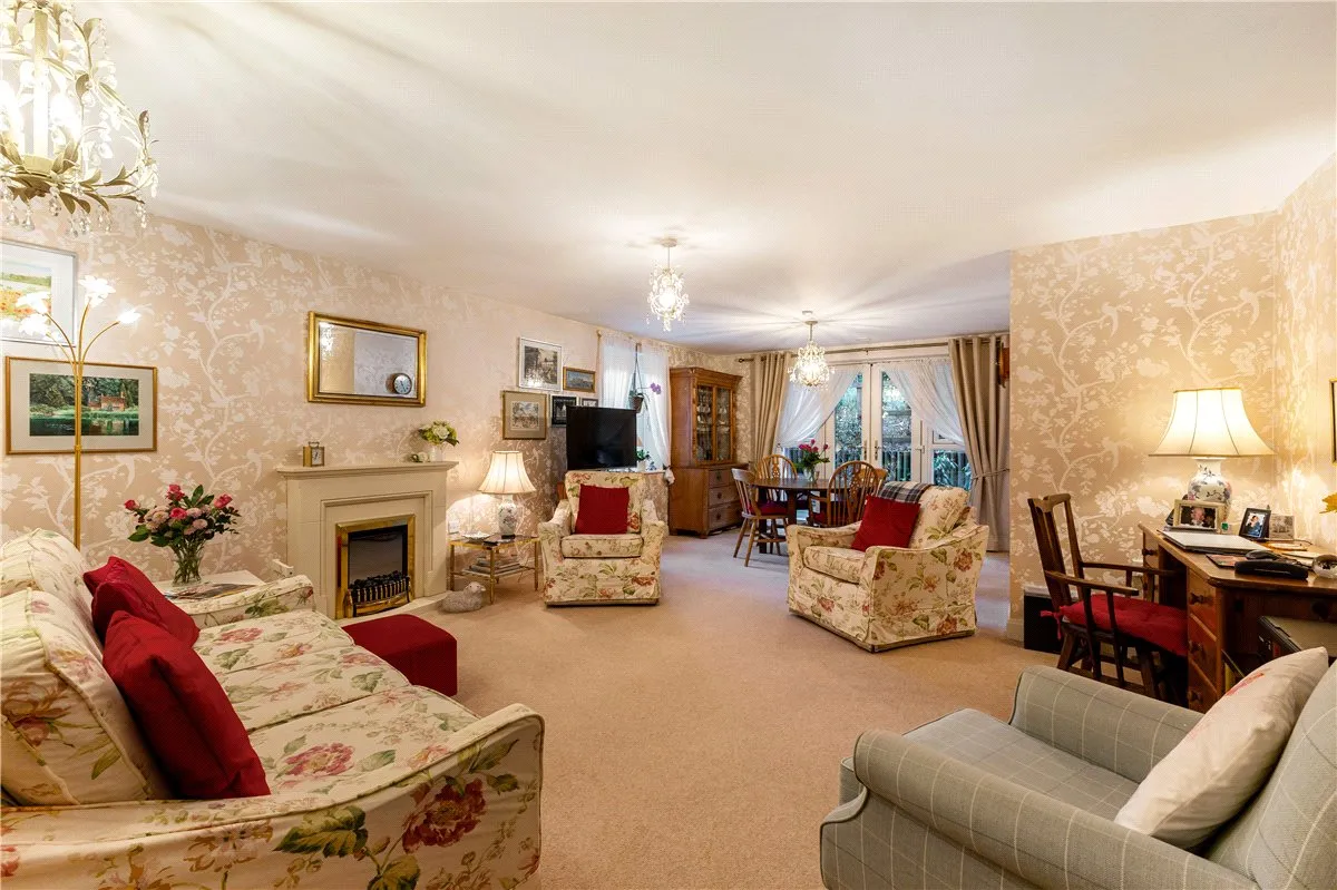 Granham Close, Marlborough, SN8, photo 2