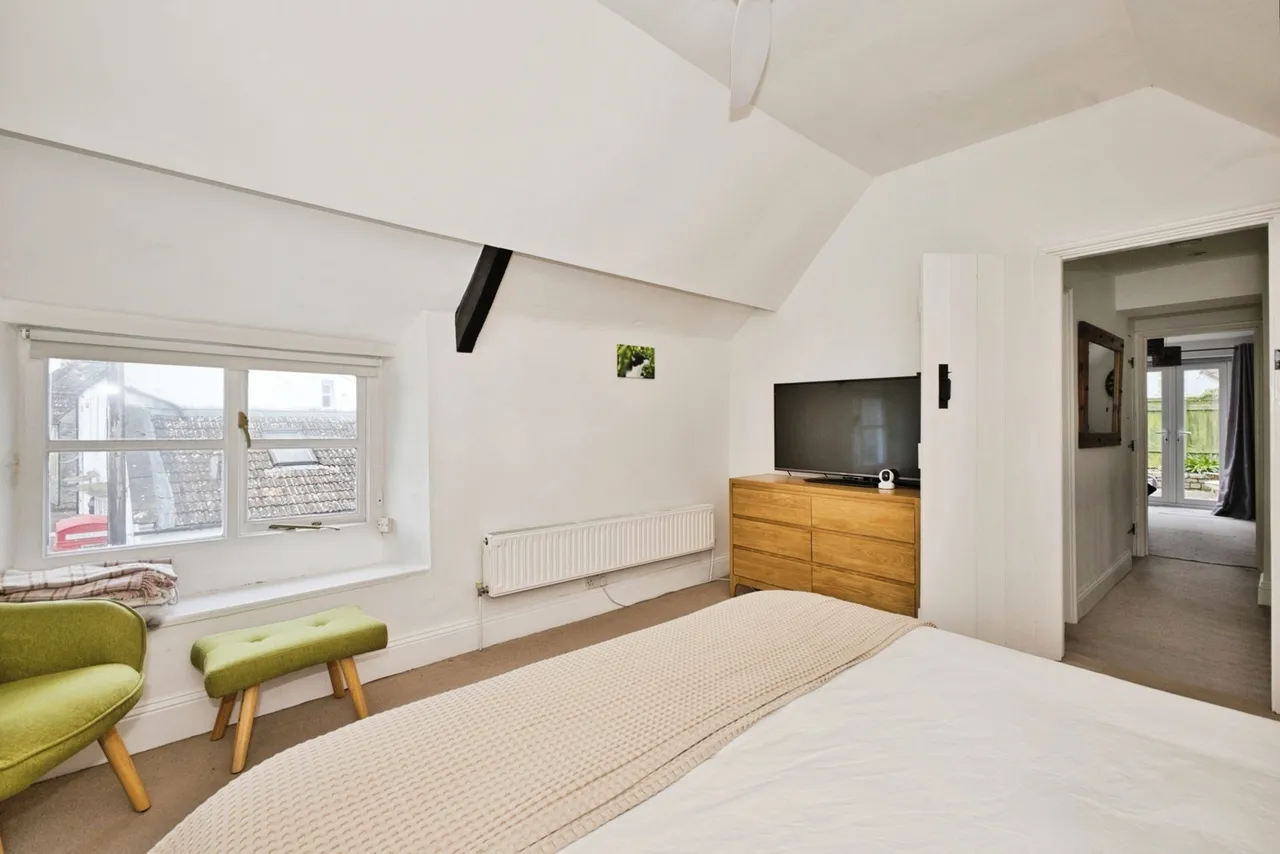 Henton, Wells, BA5, photo 12