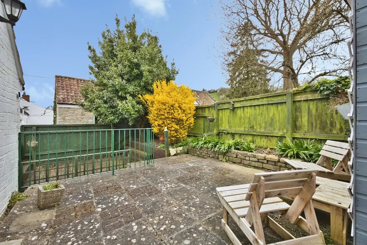 Henton, Wells, BA5, photo 18
