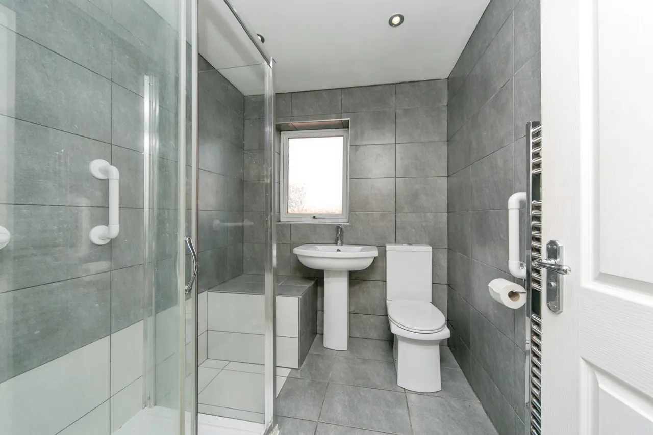 Maes Y Llan, Conwy, LL32, photo 17