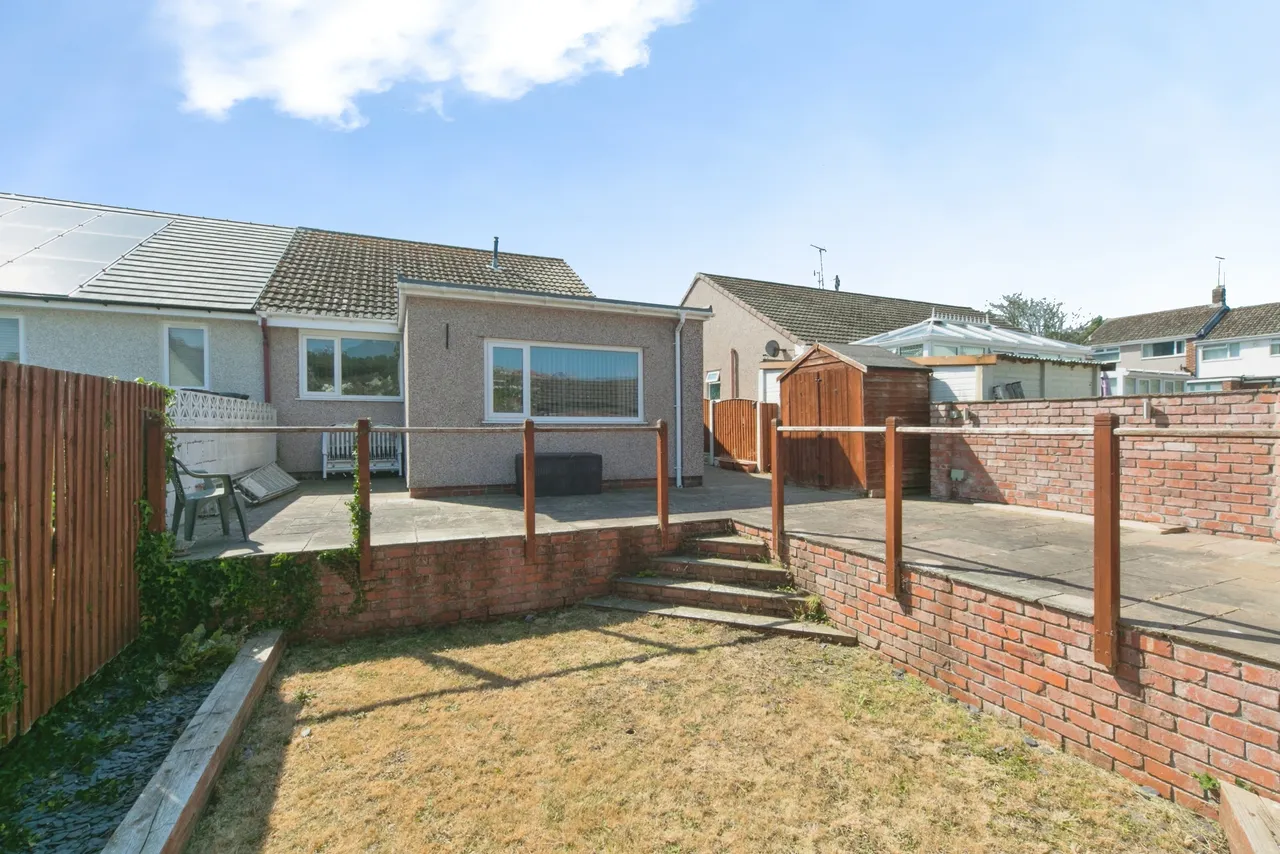 Maes Y Llan, Conwy, LL32, photo 4