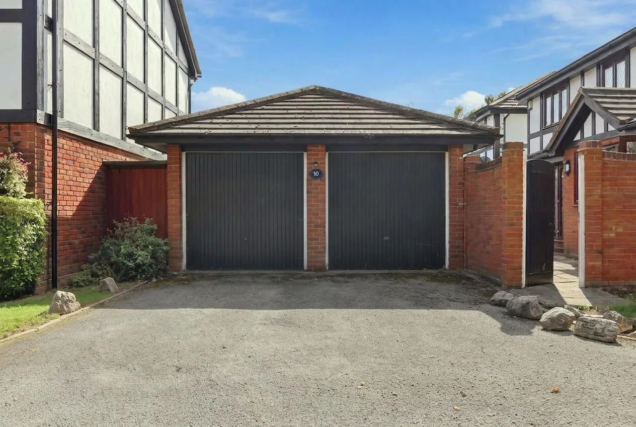 Canterbury Close, Chigwell, IG7, photo 24