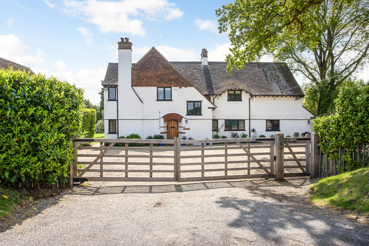 5 bed house for sale — Shepherds Lane, Chorleywood, WD3