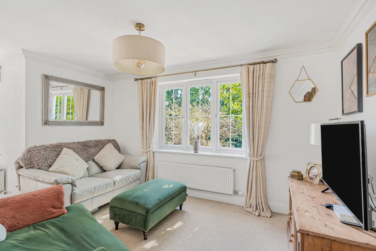 Fircroft Road, Englefield Green, TW20, photo 6