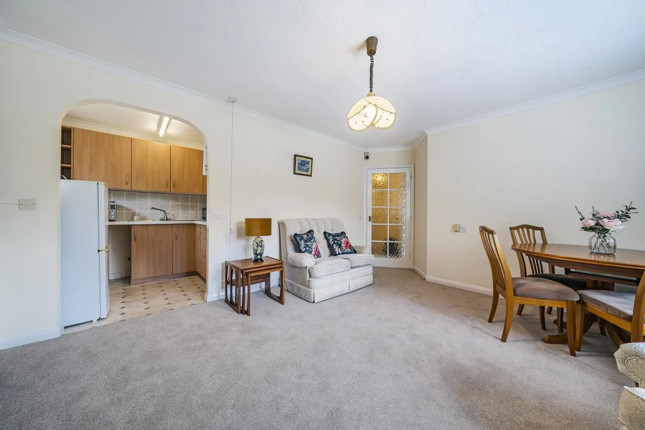 Forge Close, Hayes, Kent, BR2, photo 5