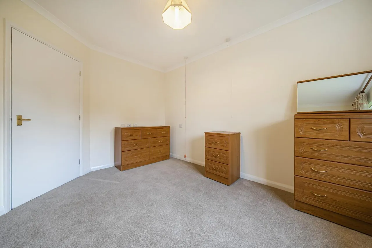 Forge Close, Hayes, Kent, BR2, photo 10