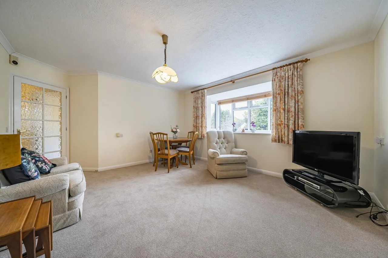 Forge Close, Hayes, Kent, BR2, photo 11