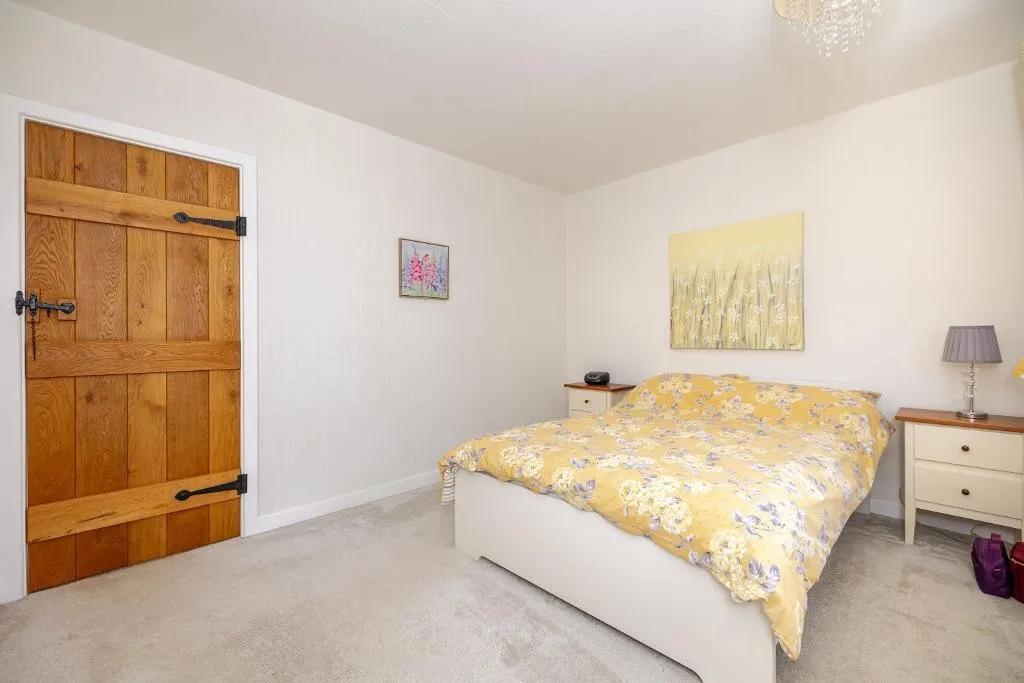 Homefield Road, Warlingham, photo 26