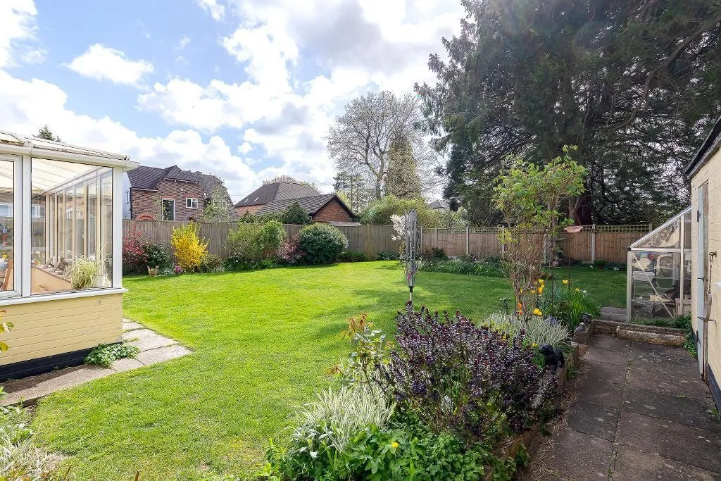 Homefield Road, Warlingham, photo 36