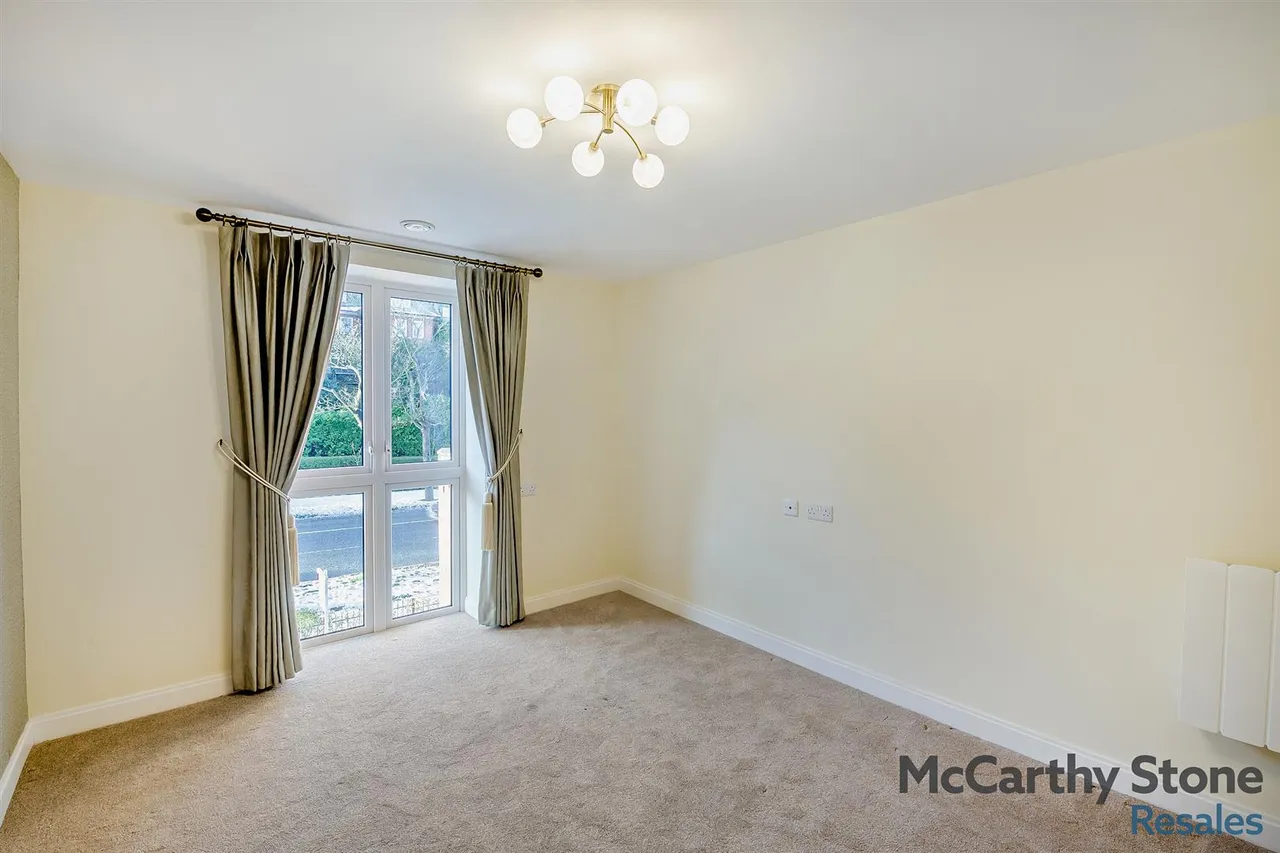 Filey Road, Scarborough, YO11, photo 4