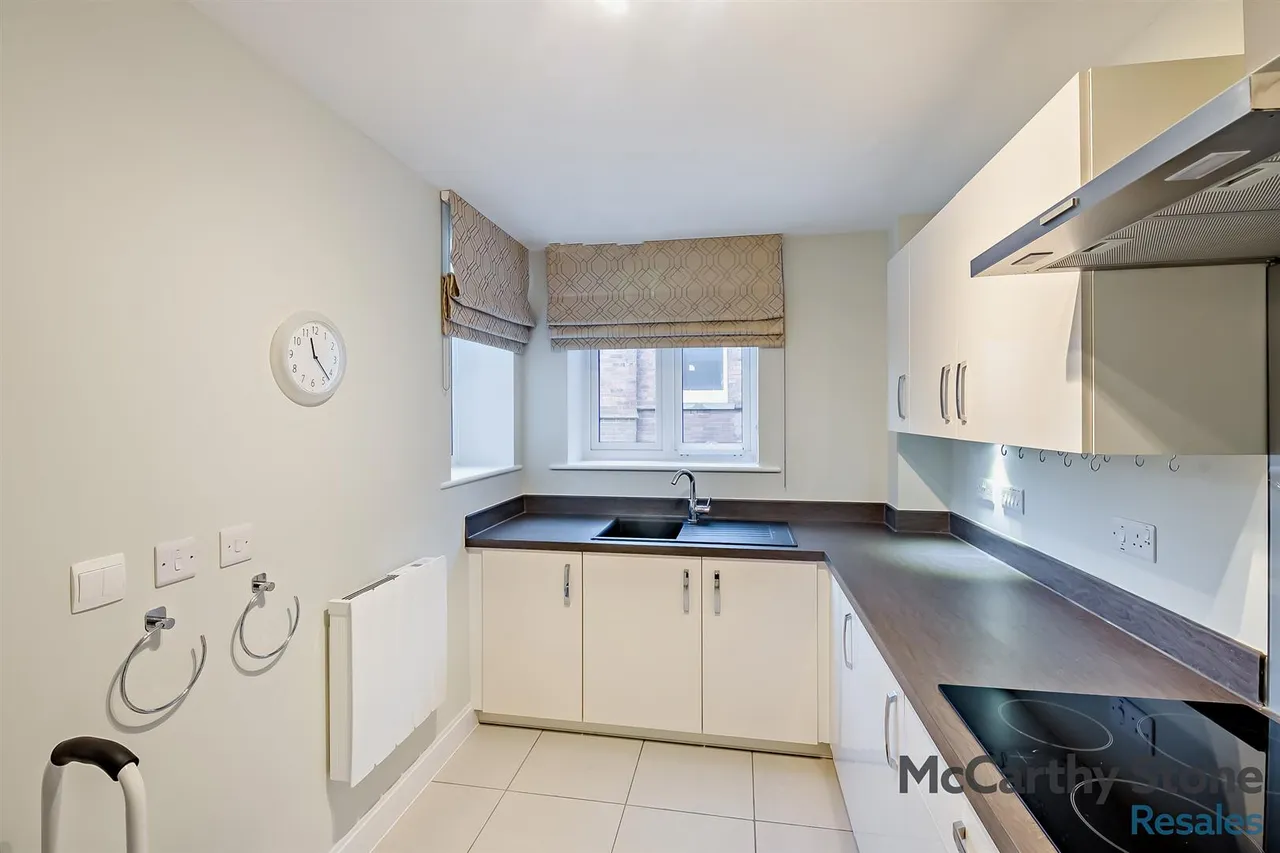 Filey Road, Scarborough, YO11, photo 32