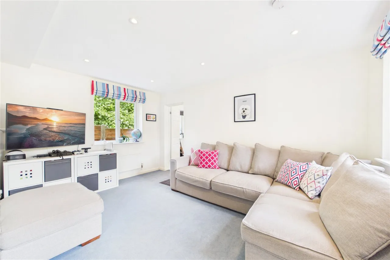 Sevenoaks Drive, Spencers Wood, RG7, photo 13