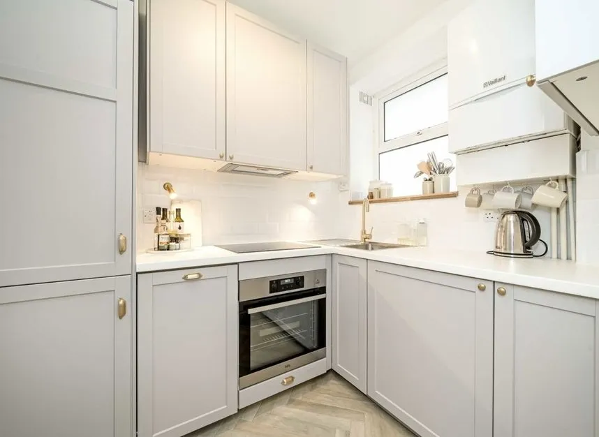 Goldhawk Road, Shepherds Bush, W12, photo 3