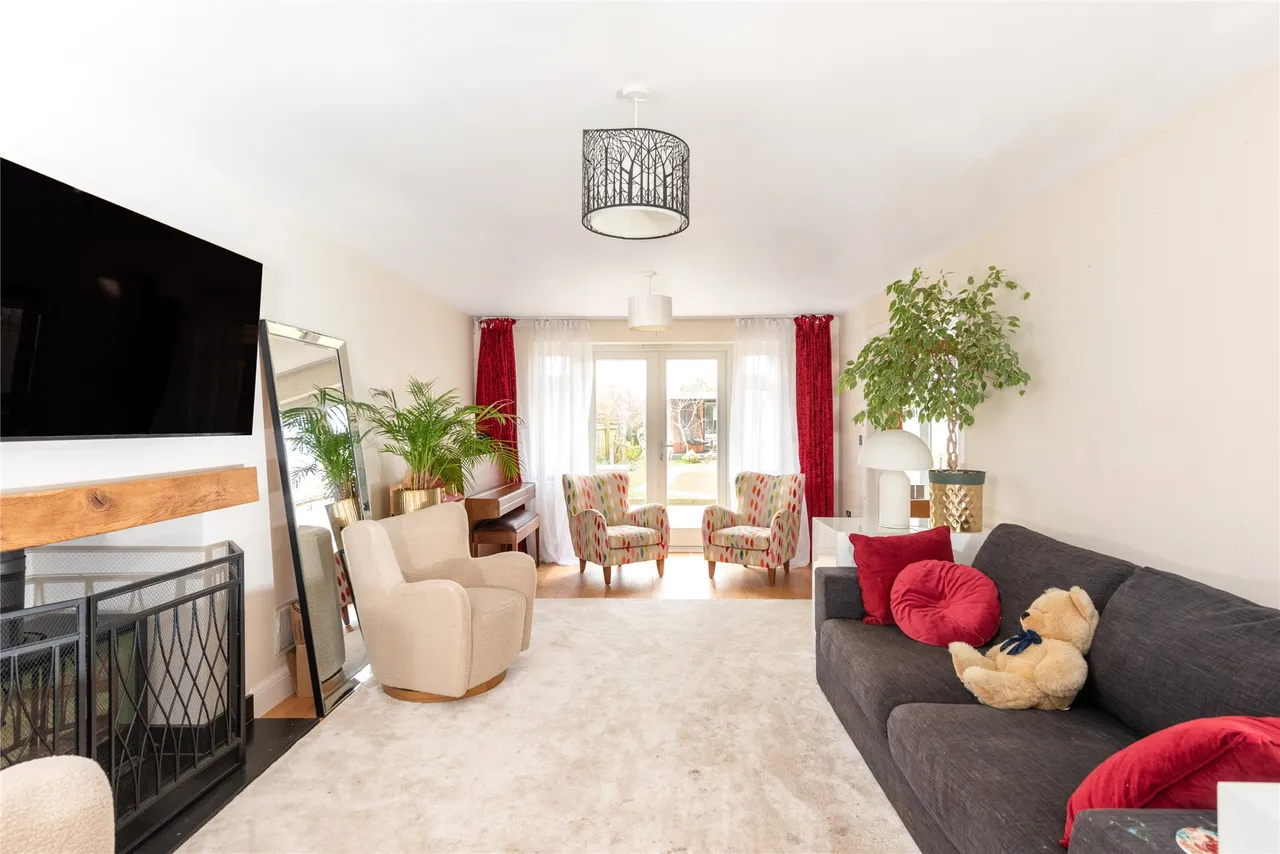 Lower Road, Stoke Mandeville, HP22, photo 16