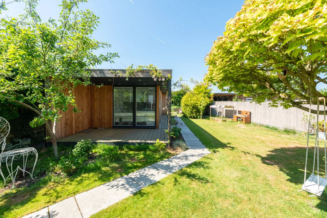 Lower Road, Stoke Mandeville, HP22, photo 12