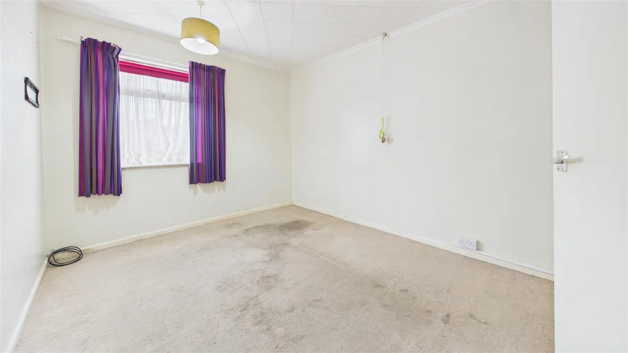 Southfields Avenue, Peterborough, photo 11