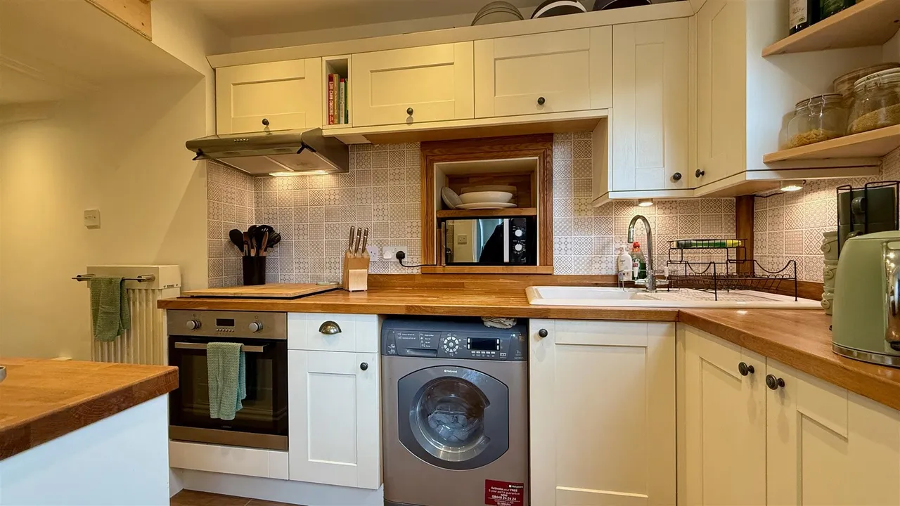 Rose Cottage, Llanfair, LL46, photo 10