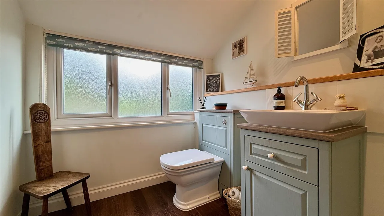 Rose Cottage, Llanfair, LL46, photo 16