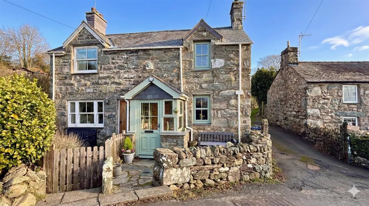 Rose Cottage, Llanfair, LL46, photo 20