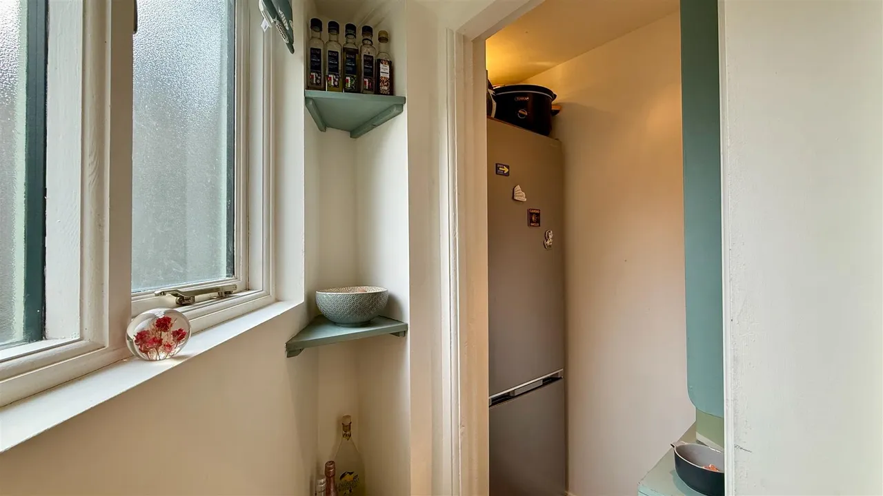 Rose Cottage, Llanfair, LL46, photo 11