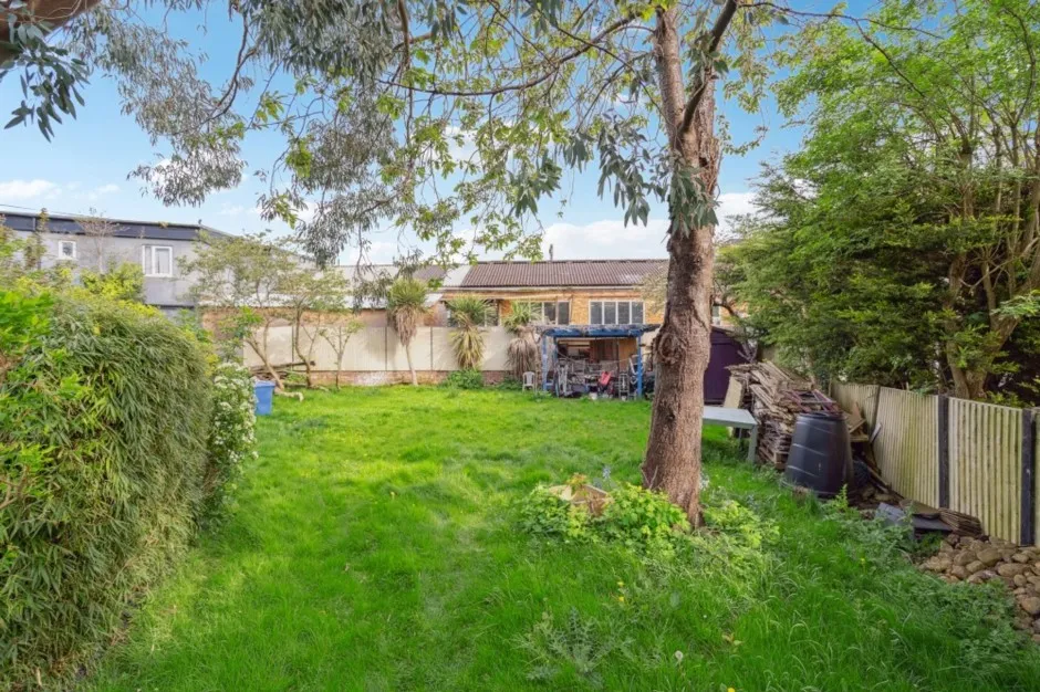 Willow Avenue, Denham, UB9, photo 9
