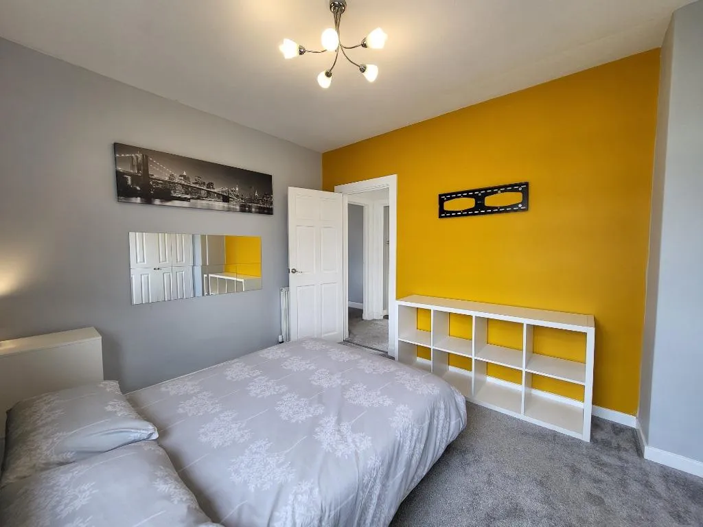 Anderson Avenue, Hilton, AB24, photo 9
