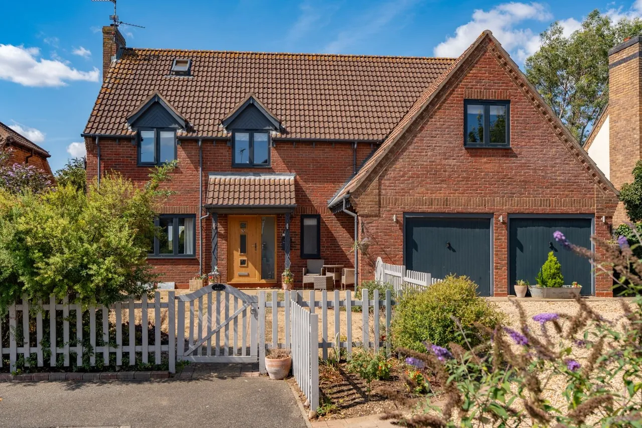 6 bed house for sale, Whattoff Way, Baston, PE6