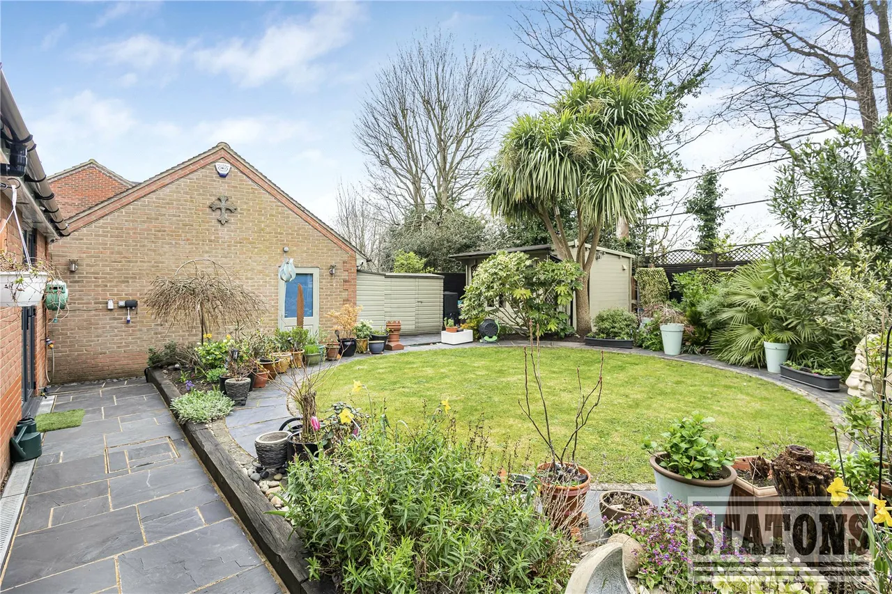 Verwood Drive, Cockfosters, EN4 9TP, photo 22