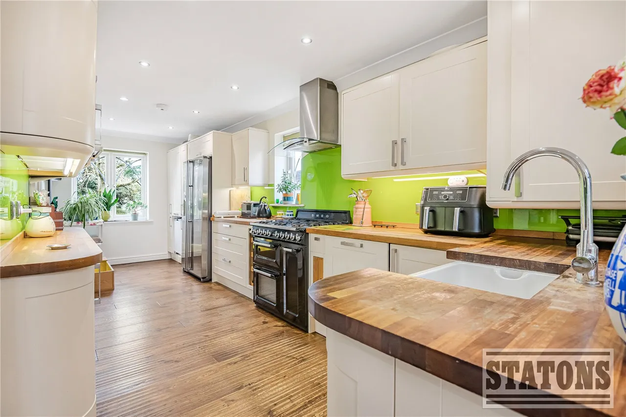 Verwood Drive, Cockfosters, EN4 9TP, photo 8