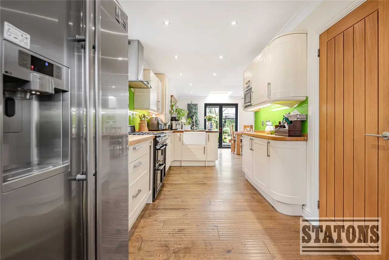 Verwood Drive, Cockfosters, EN4 9TP, photo 9