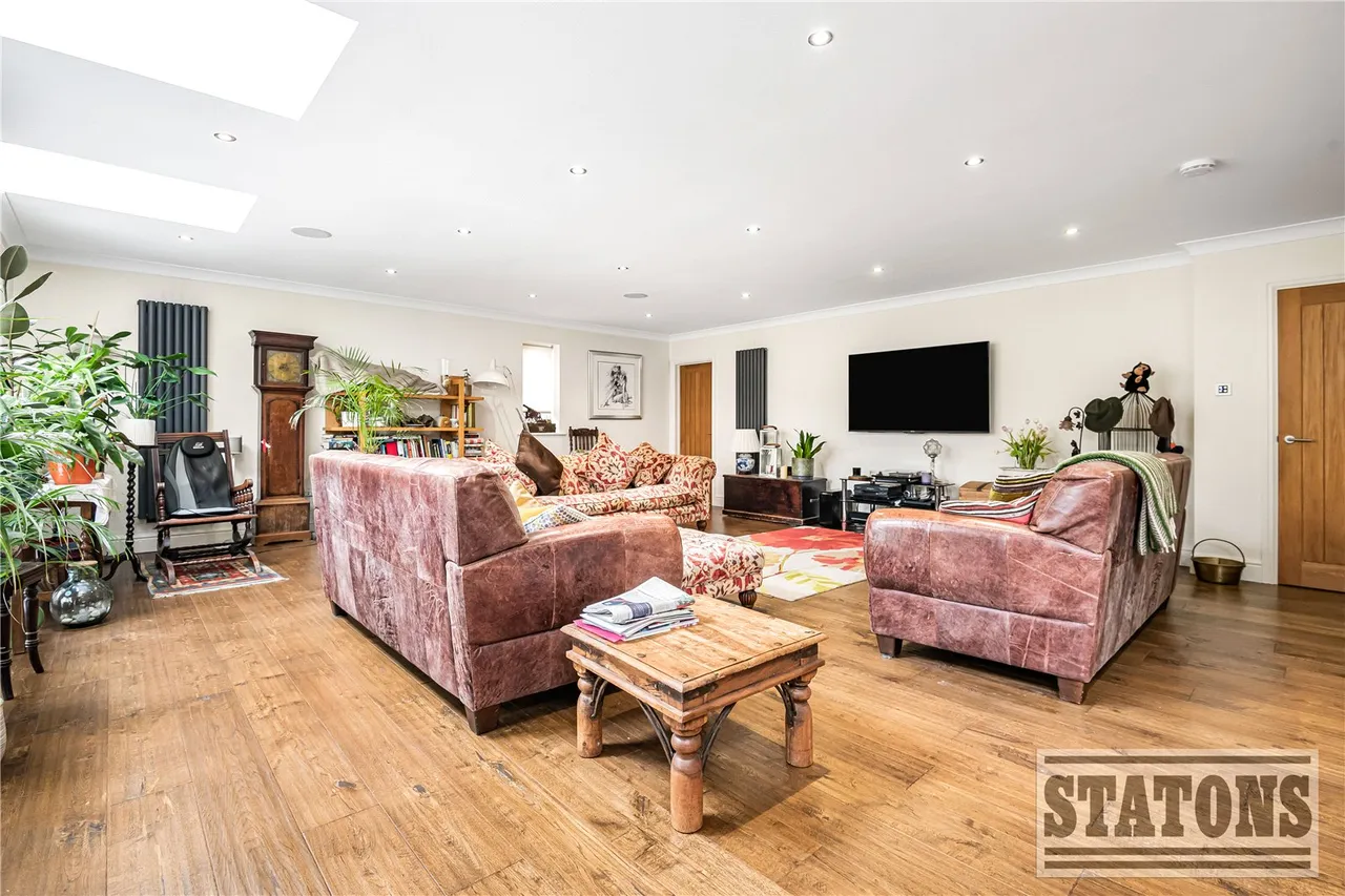 Verwood Drive, Cockfosters, EN4 9TP, photo 5
