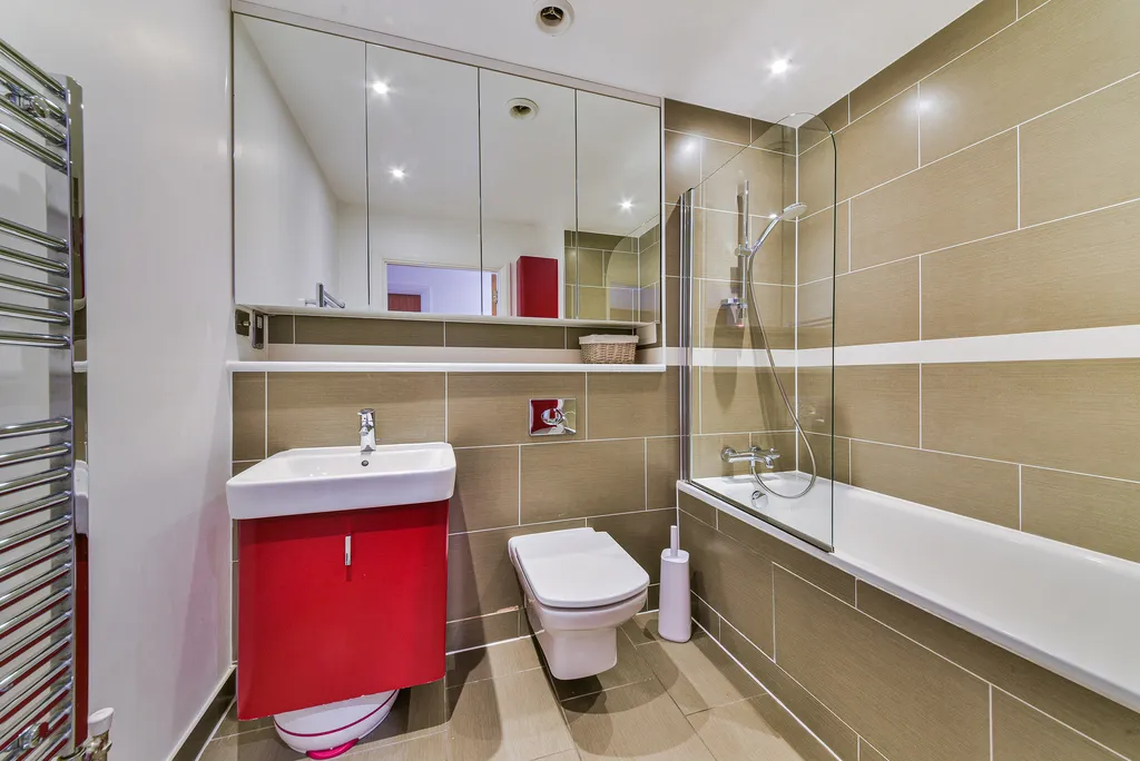Stanley Road, London, SW19, photo 6