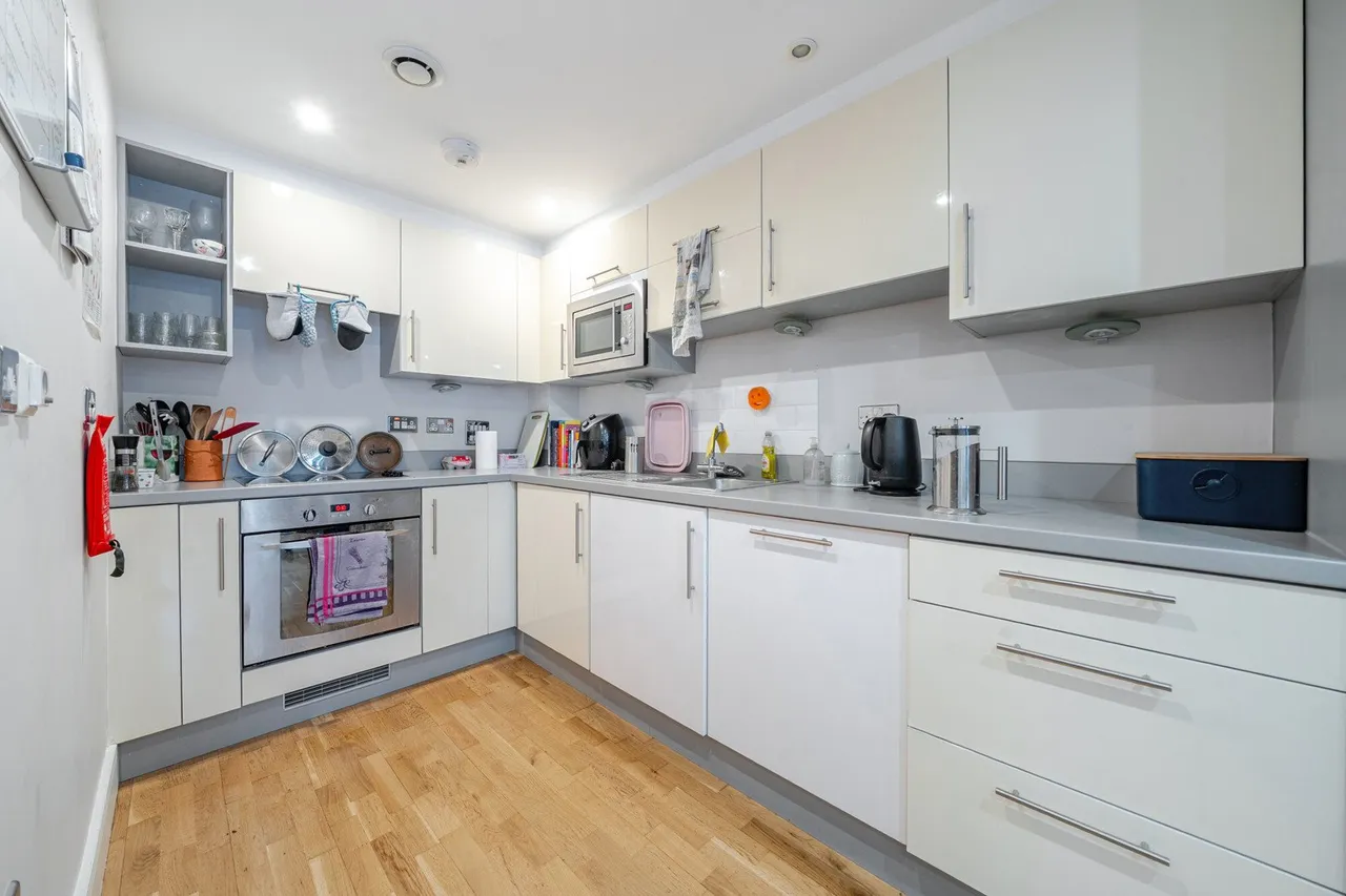 Warham Street, SE5, photo 2