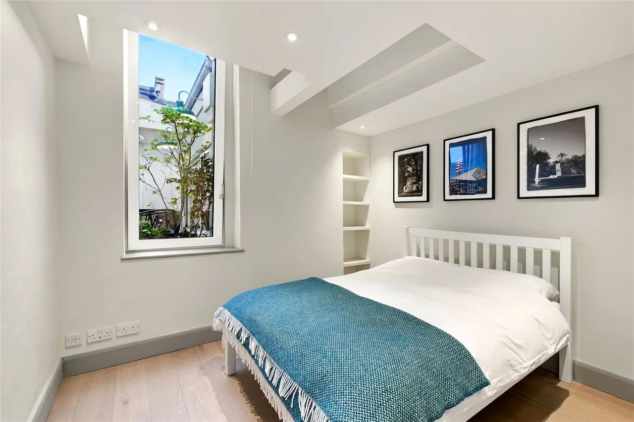 Fulham Road, London, SW10, photo 9