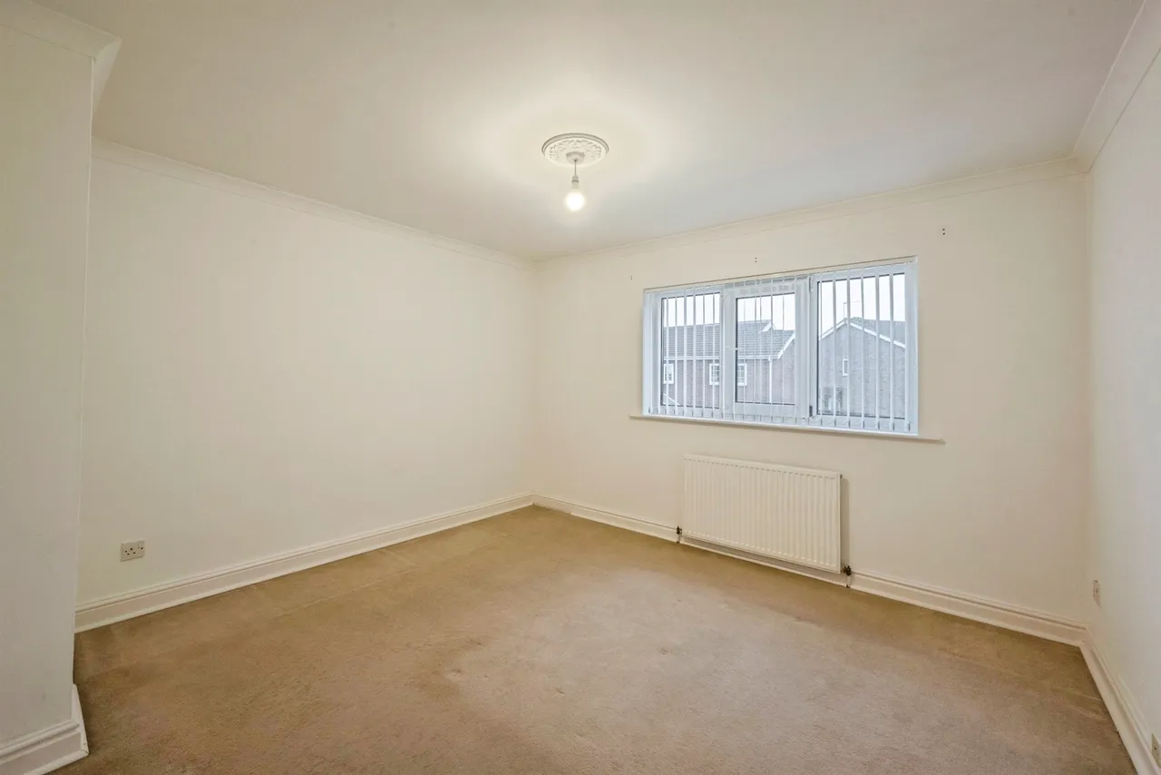Pagnell Avenue, Thurnscoe, S63, photo 16