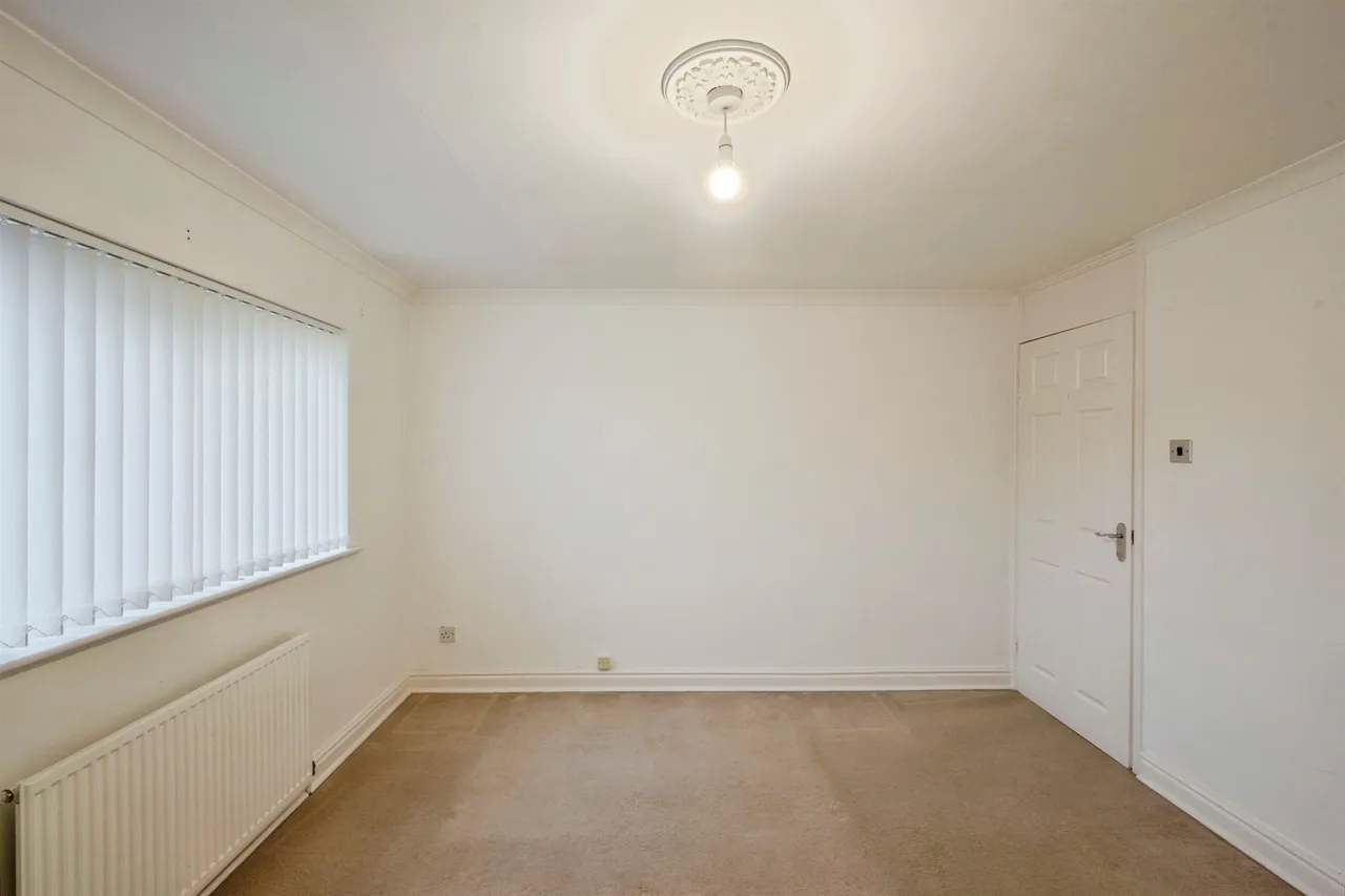 Pagnell Avenue, Thurnscoe, S63, photo 15