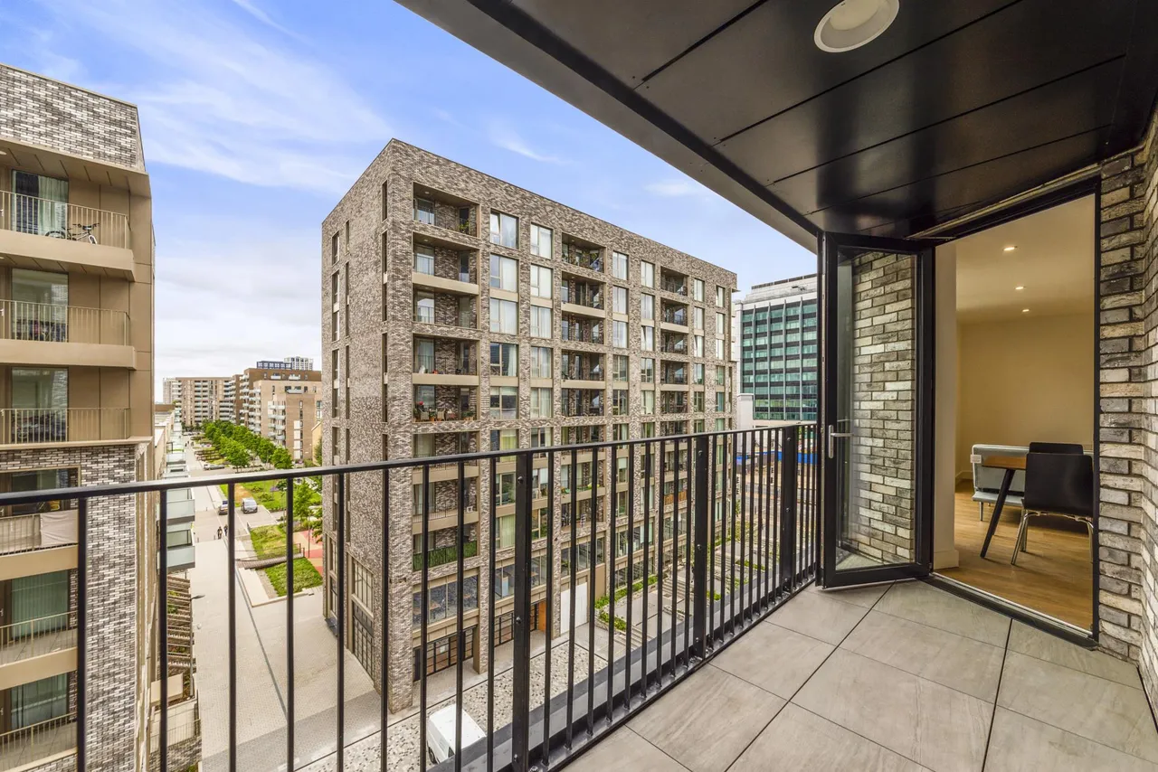 Tellicherry Court, Aberfeldy Village, E14, photo 3