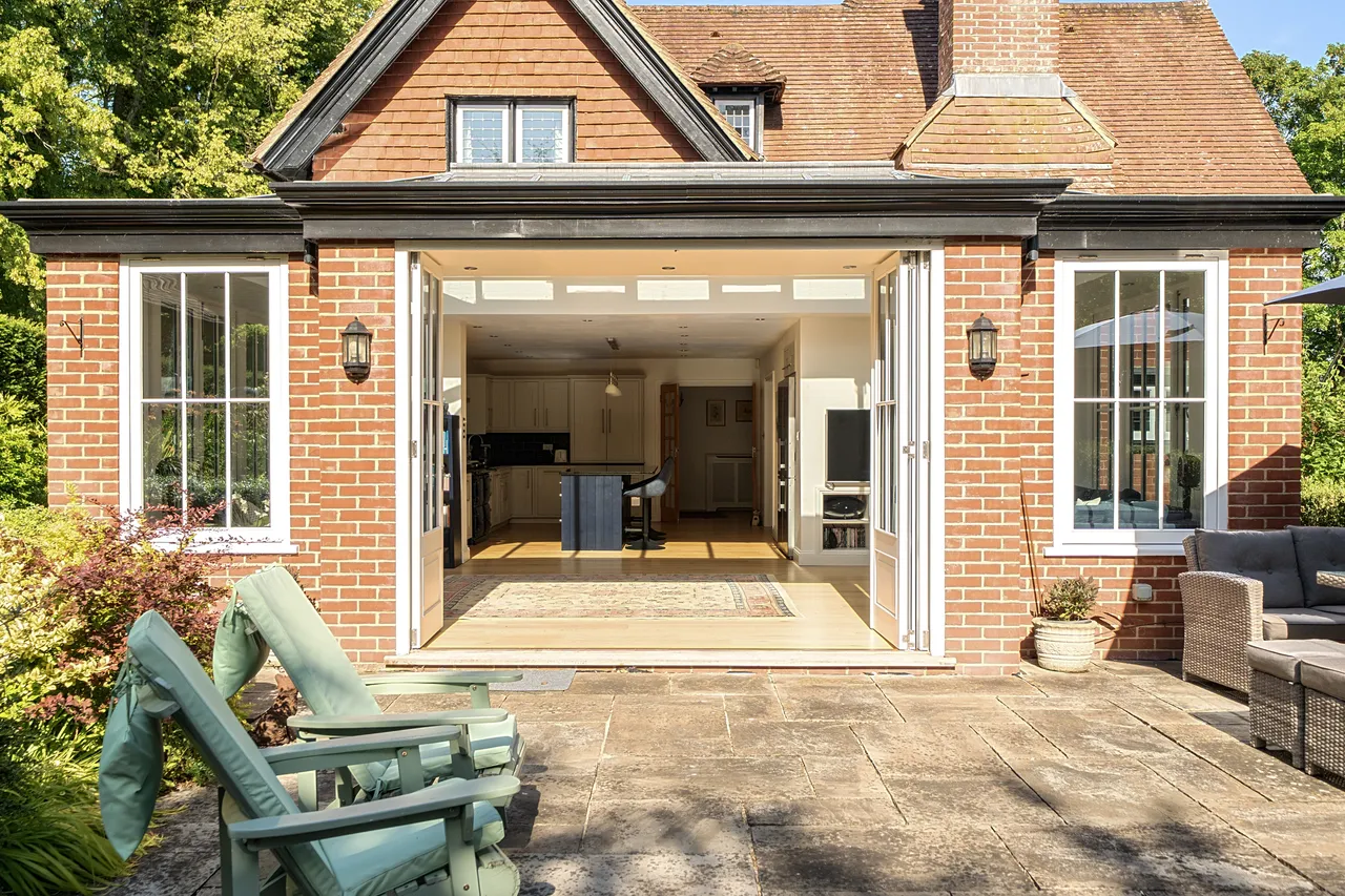 Woodman Lane, Sparsholt, SO21, photo 5