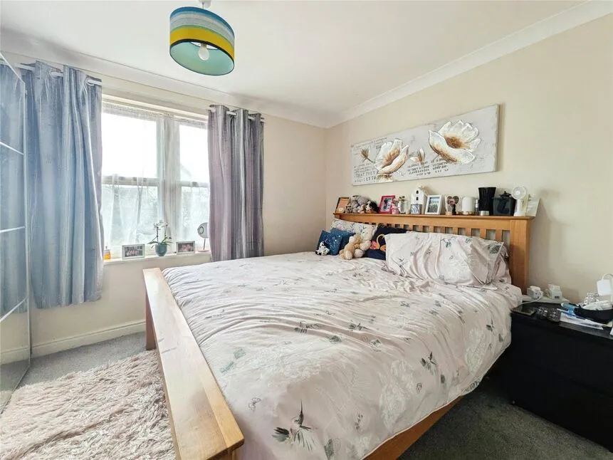 North Road, Queenborough, Kent, ME11, photo 5