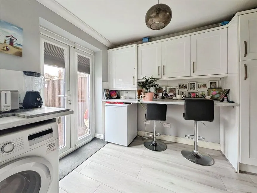North Road, Queenborough, Kent, ME11, photo 10