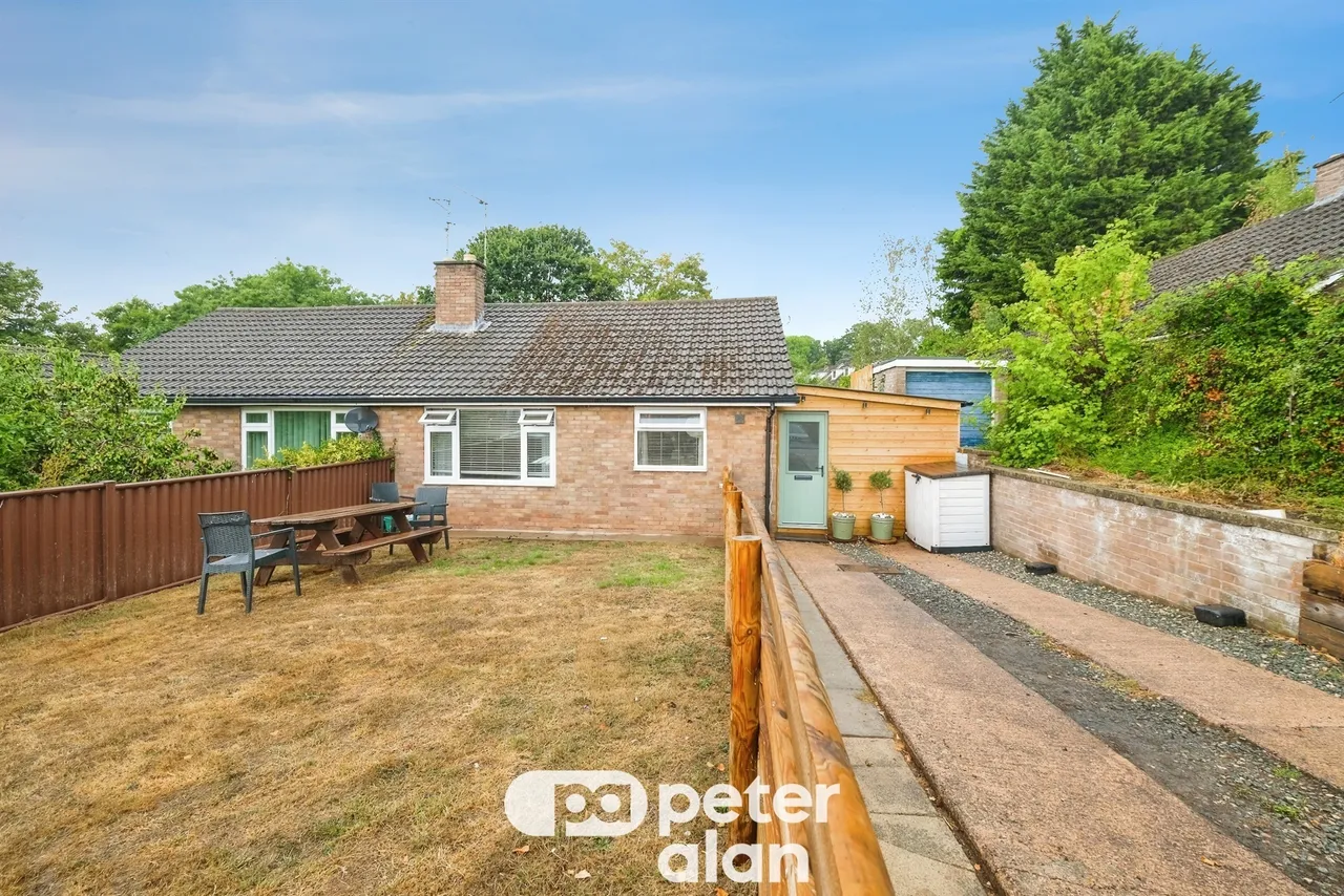 2 bed house for sale, Hillcrest Road., Monmouth, NP25