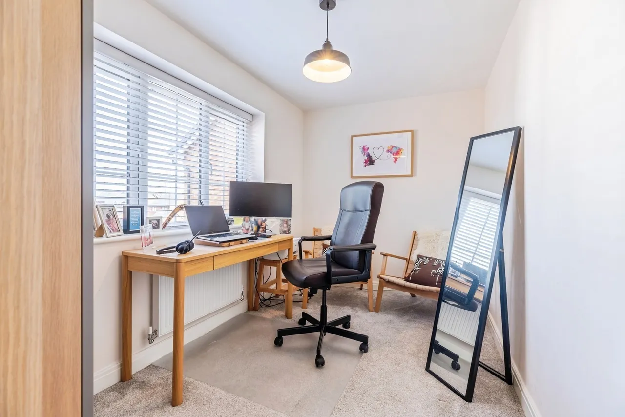 Loughrigg Drive, Middleton, M24, photo 21