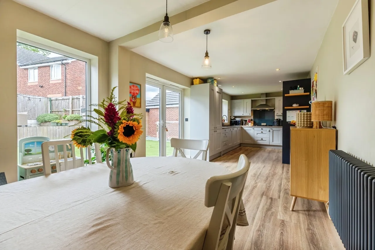 Loughrigg Drive, Middleton, M24, photo 8
