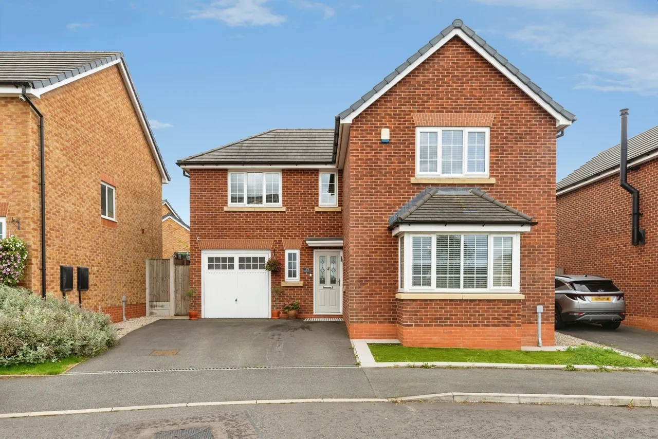 Loughrigg Drive, Middleton, M24, photo 31