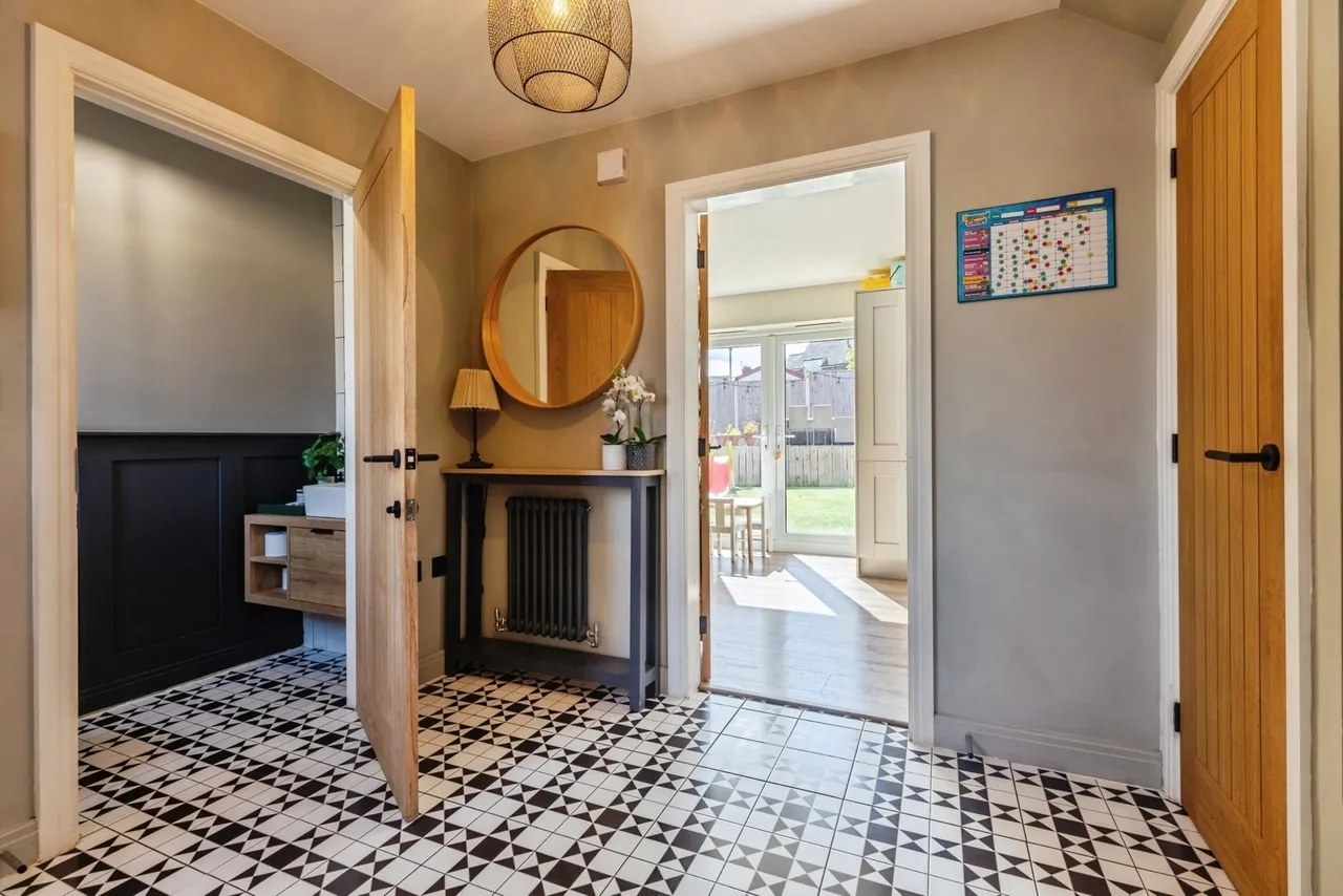 Loughrigg Drive, Middleton, M24, photo 26