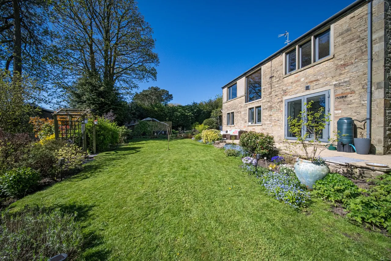 Old Road, Thornton in Craven, BD23, photo 21