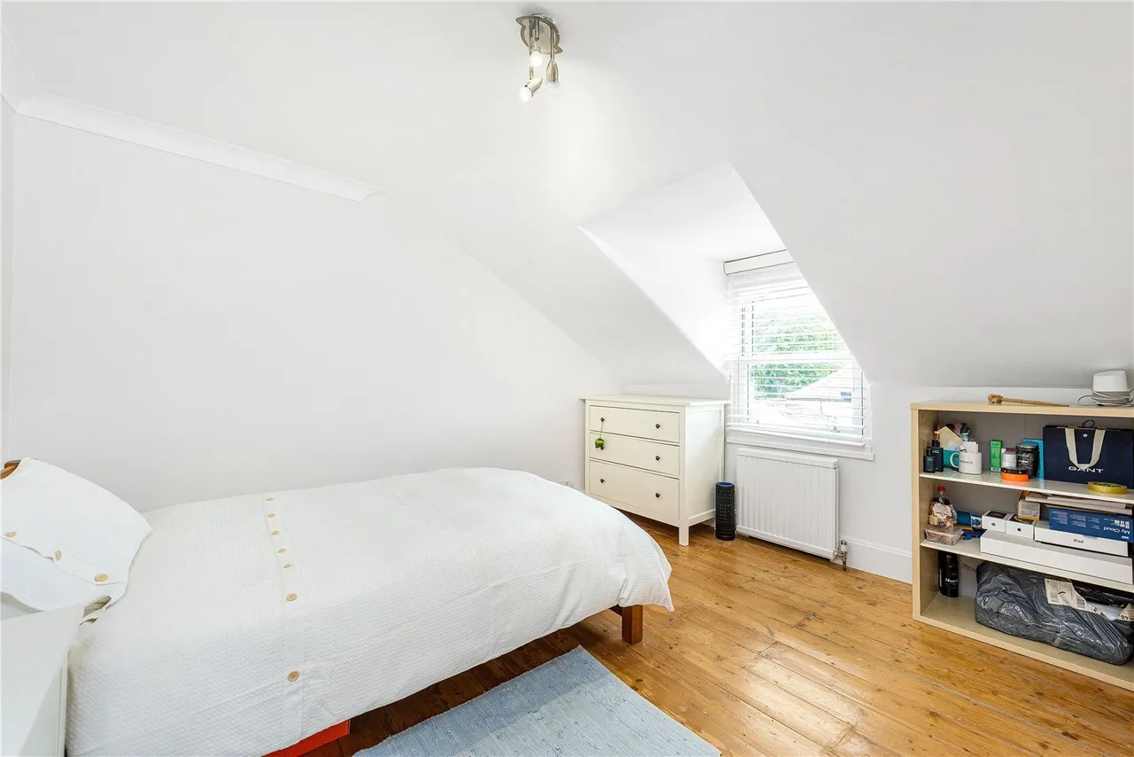 Colestown Street, London, SW11, photo 11